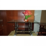 Bàn uống nước kính